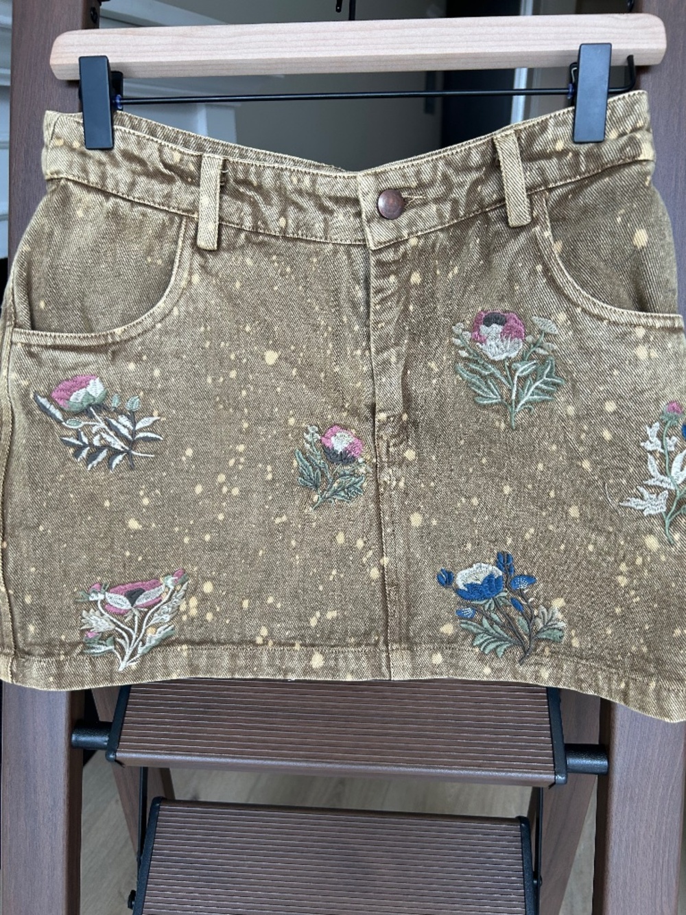 Denim skirt